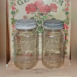 2 Vintage Atlas Mason Pint Jars With Zinc/Porcelain Lids